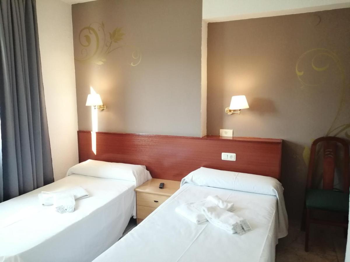 Hostal Jaime I Huesca Ngoại thất bức ảnh