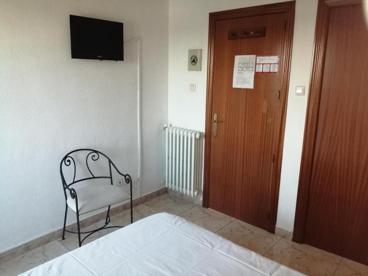 Hostal Jaime I Huesca Ngoại thất bức ảnh