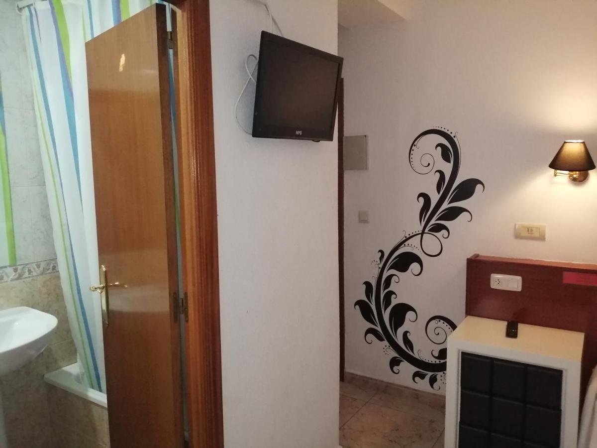 Hostal Jaime I Huesca Ngoại thất bức ảnh
