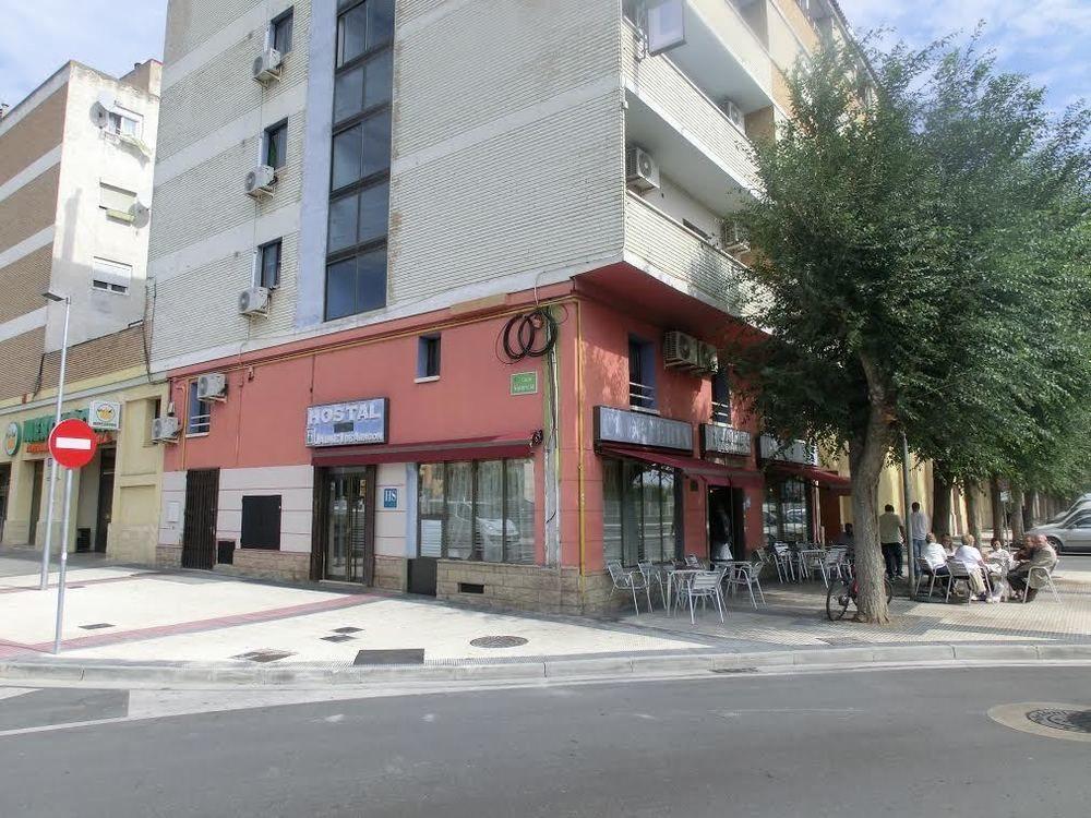 Hostal Jaime I Huesca Ngoại thất bức ảnh
