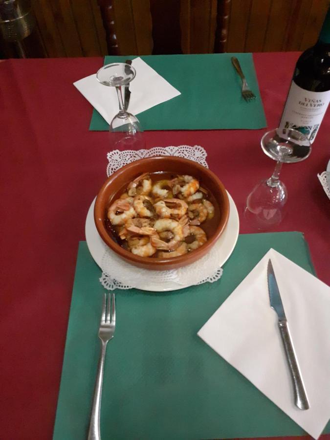 Hostal Jaime I Huesca Ngoại thất bức ảnh